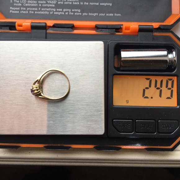 Ring, Amethyst and Diamond ring in 14K - Picture 5 of 6